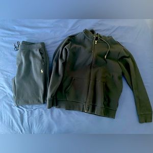 Jacket & pants set. Soft sweatpants and sweatshirt. Black.XL top,L pants